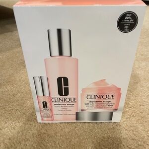 NIB Clinique Moisture Surge Hydration Gift Set